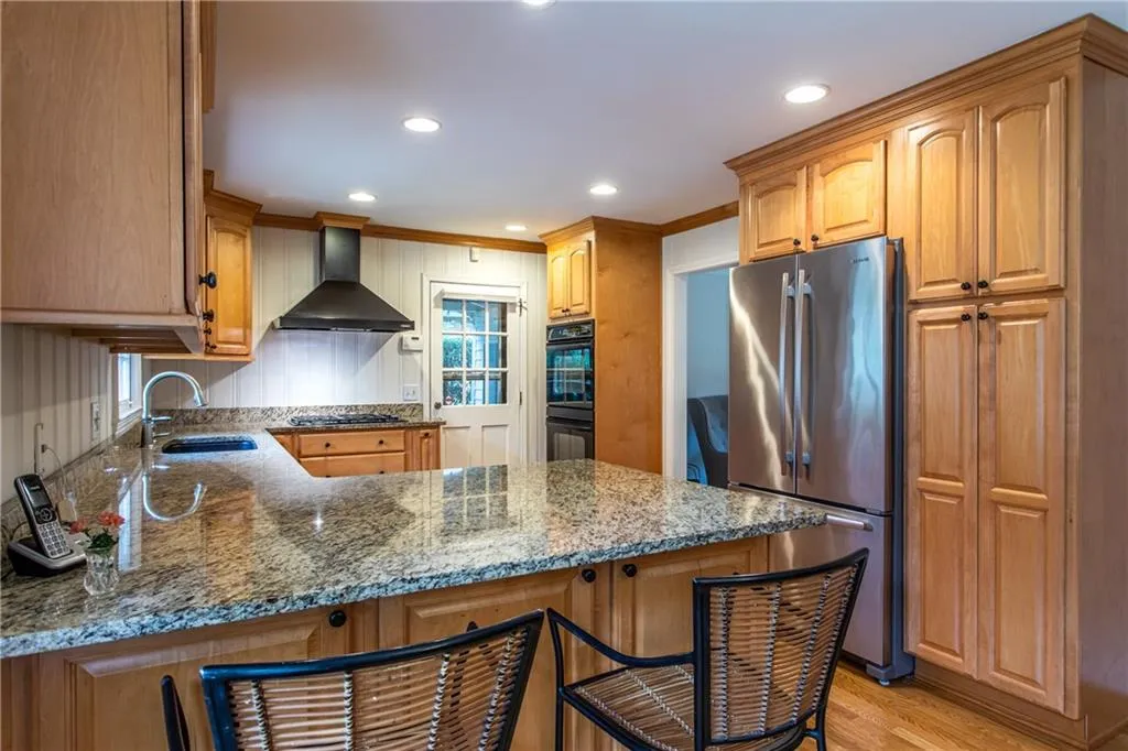 6650 Castleton Drive Nw, Atlanta, Georgia 30328, 4 Bedrooms Bedrooms, ,2 BathroomsBathrooms,Residential,Sold,6650 Castleton Drive Nw,6807286