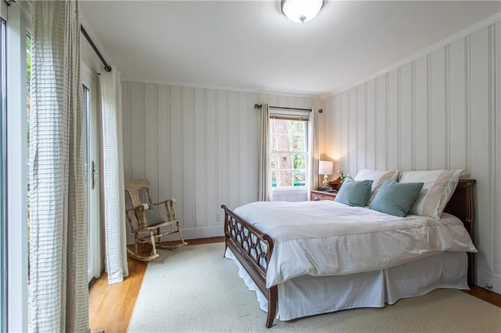 6650 Castleton Drive Nw, Atlanta, Georgia 30328, 4 Bedrooms Bedrooms, ,2 BathroomsBathrooms,Residential,Sold,6650 Castleton Drive Nw,6807286