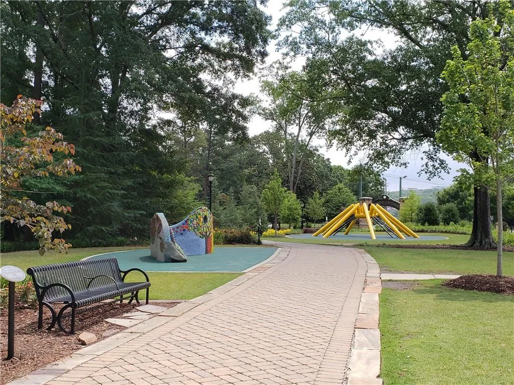 6650 Castleton Drive Nw, Atlanta, Georgia 30328, 4 Bedrooms Bedrooms, ,2 BathroomsBathrooms,Residential,Sold,6650 Castleton Drive Nw,6807286