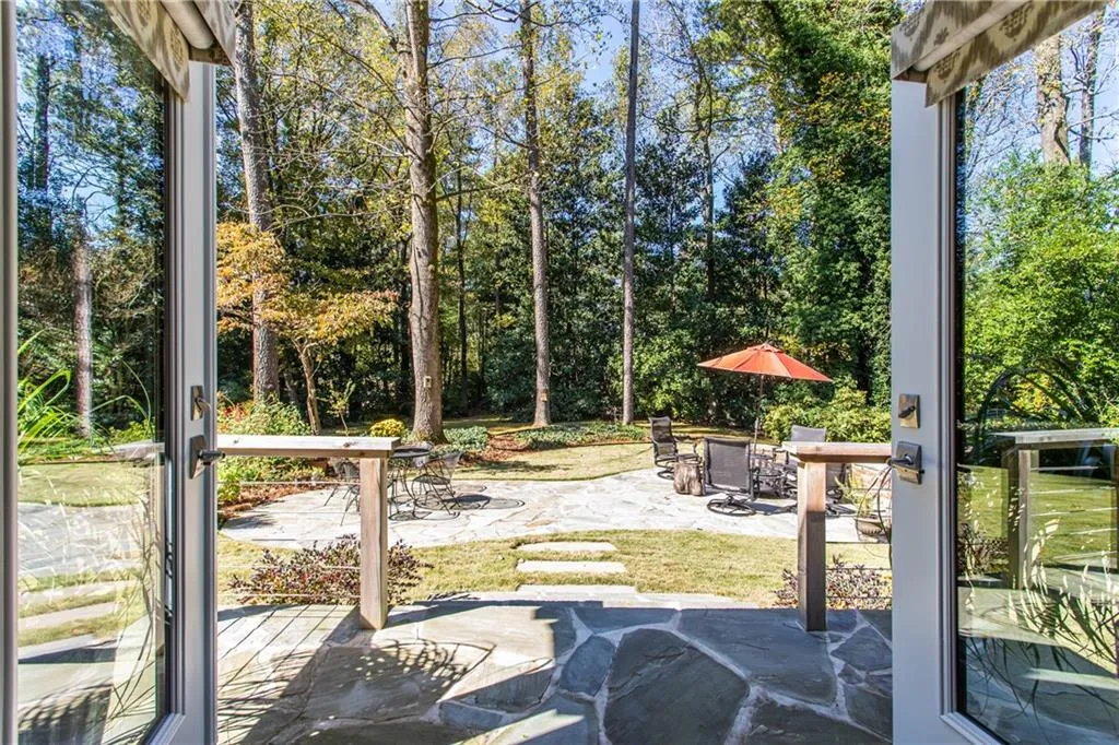 6650 Castleton Drive Nw, Atlanta, Georgia 30328, 4 Bedrooms Bedrooms, ,2 BathroomsBathrooms,Residential,Sold,6650 Castleton Drive Nw,6807286