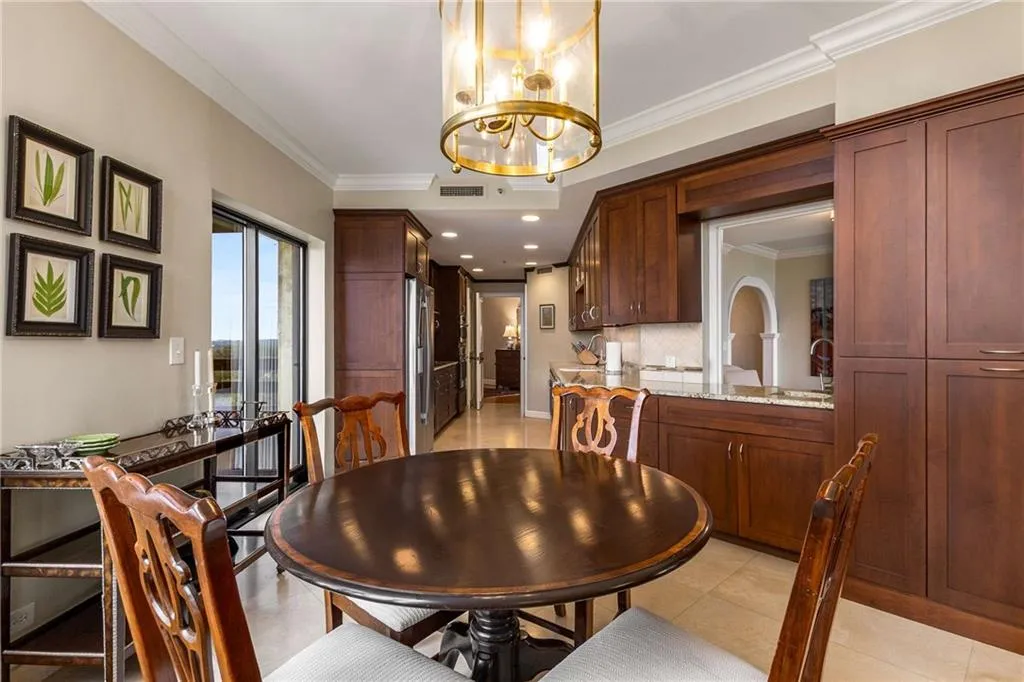 2660 Peachtree Road Nw Unit 16f, Atlanta, Georgia 30305, 2 Bedrooms Bedrooms, ,2 BathroomsBathrooms,Residential,For Sale,2660 Peachtree Road Nw Unit 16f,7618659