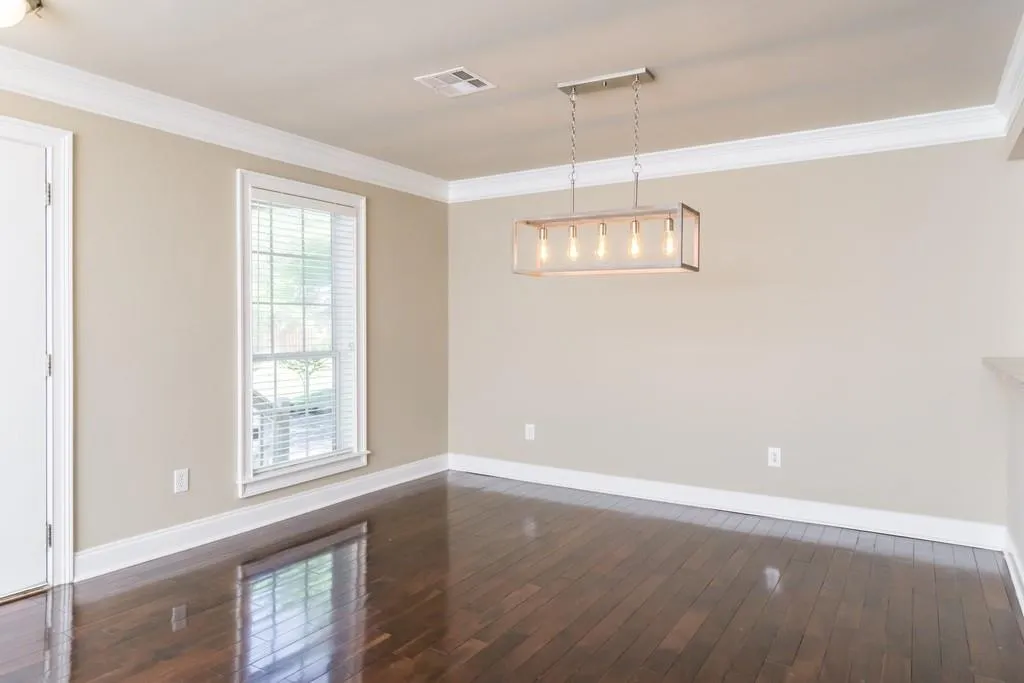 104 Mason&rsquo;s Creek Circle Unit 104, Sandy Springs, Georgia 30350, 3 Bedrooms Bedrooms, ,2 BathroomsBathrooms,Residential,Sold,104 Mason&rsquo;s Creek Circle Unit 104,6555581