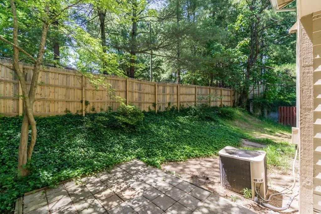 104 Mason&rsquo;s Creek Circle Unit 104, Sandy Springs, Georgia 30350, 3 Bedrooms Bedrooms, ,2 BathroomsBathrooms,Residential,Sold,104 Mason&rsquo;s Creek Circle Unit 104,6555581
