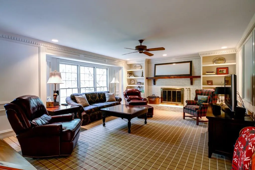 280 Drummen Court, Sandy Springs, Georgia 30328, 5 Bedrooms Bedrooms, ,2 BathroomsBathrooms,Residential,Sold,280 Drummen Court,5527711