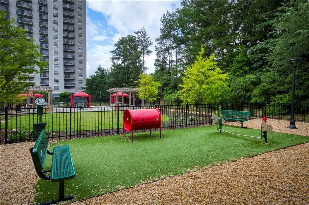 795 Hammond Drive Unit 1809, Atlanta, Georgia 30328, 1 Bedroom Bedrooms, ,1 BathroomBathrooms,Residential,Sold,795 Hammond Drive Unit 1809,6906028