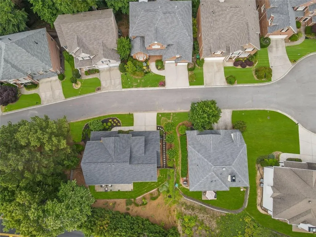 200 Fieldsborn Court, Atlanta, Georgia 30328, 4 Bedrooms Bedrooms, ,3 BathroomsBathrooms,Residential,Sold,200 Fieldsborn Court,6886998