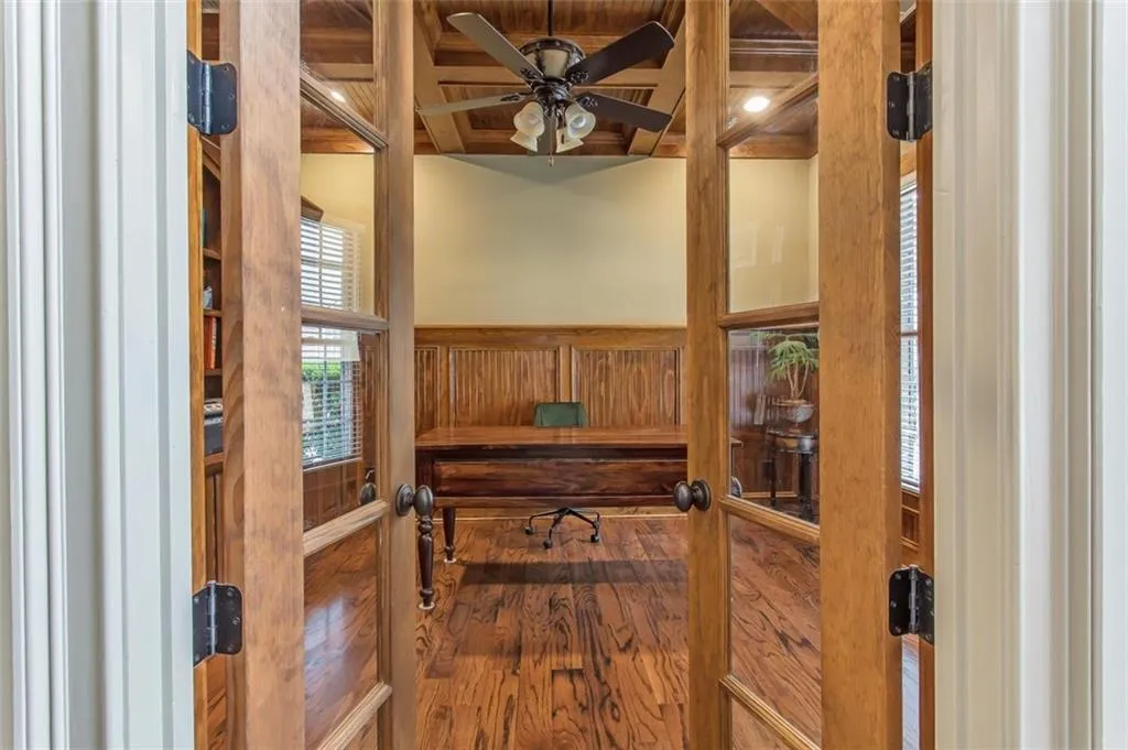 200 Fieldsborn Court, Atlanta, Georgia 30328, 4 Bedrooms Bedrooms, ,3 BathroomsBathrooms,Residential,Sold,200 Fieldsborn Court,6886998
