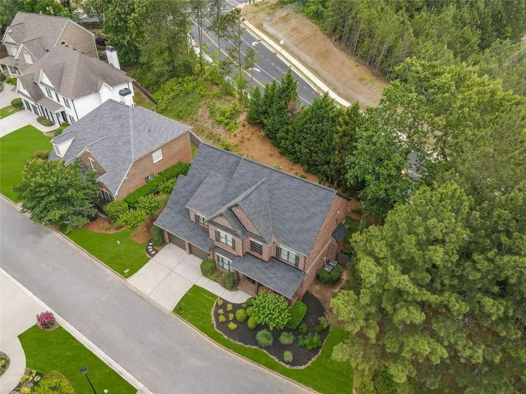 200 Fieldsborn Court, Atlanta, Georgia 30328, 4 Bedrooms Bedrooms, ,3 BathroomsBathrooms,Residential,Sold,200 Fieldsborn Court,6886998