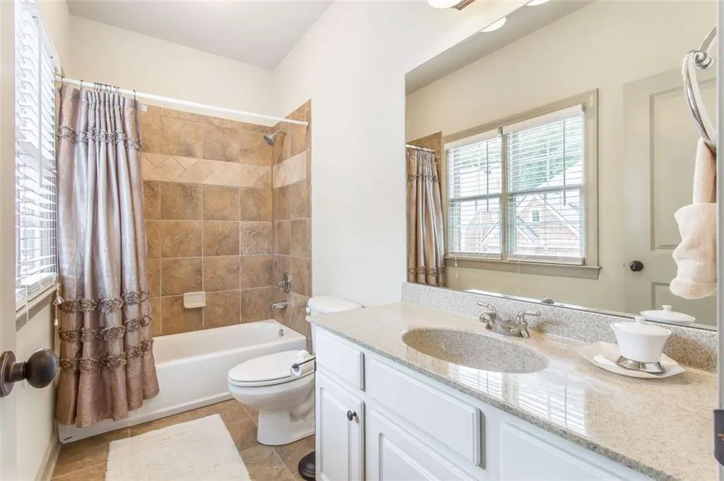 200 Fieldsborn Court, Atlanta, Georgia 30328, 4 Bedrooms Bedrooms, ,3 BathroomsBathrooms,Residential,Sold,200 Fieldsborn Court,6886998