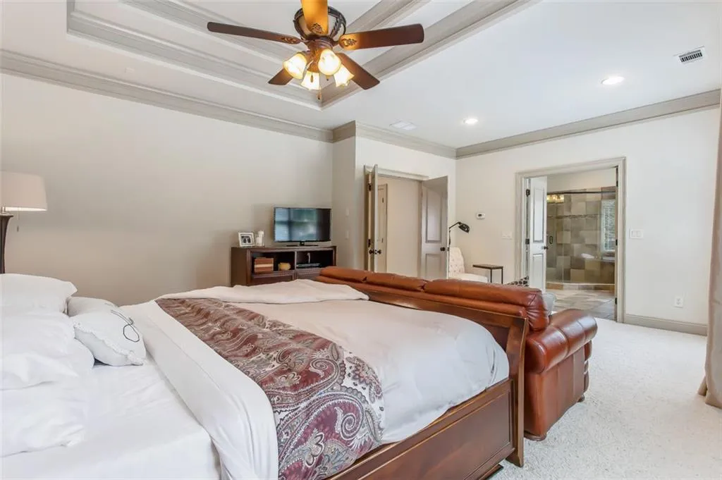200 Fieldsborn Court, Atlanta, Georgia 30328, 4 Bedrooms Bedrooms, ,3 BathroomsBathrooms,Residential,Sold,200 Fieldsborn Court,6886998