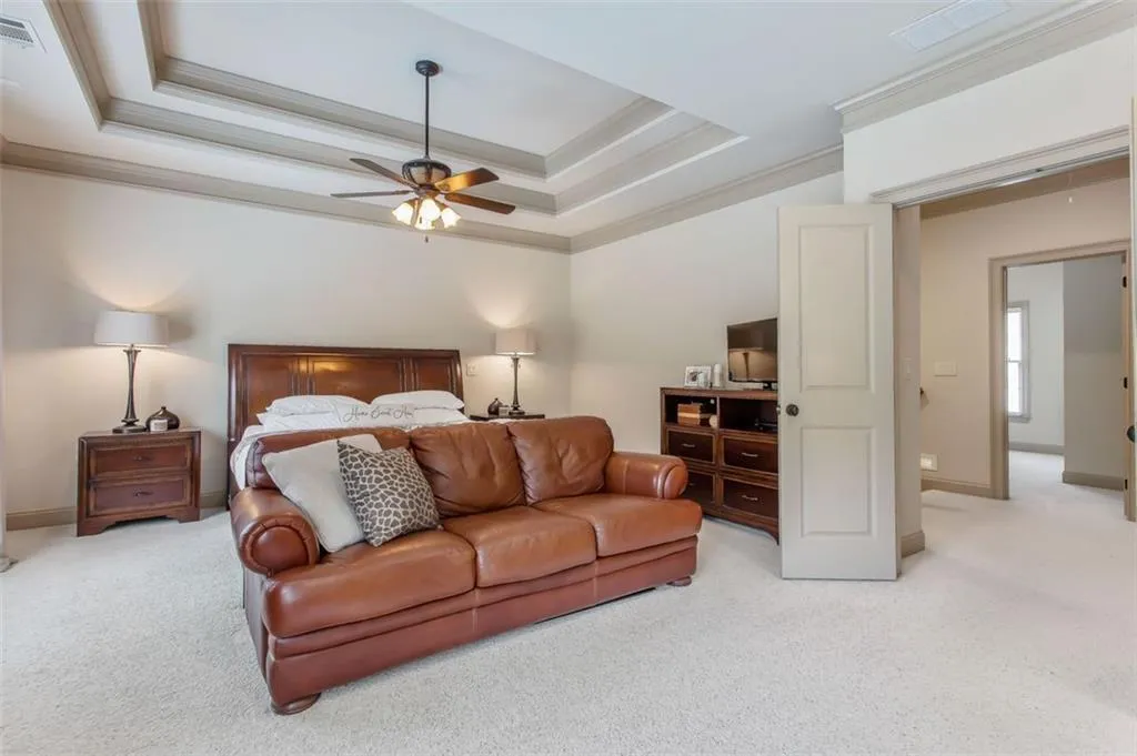200 Fieldsborn Court, Atlanta, Georgia 30328, 4 Bedrooms Bedrooms, ,3 BathroomsBathrooms,Residential,Sold,200 Fieldsborn Court,6886998