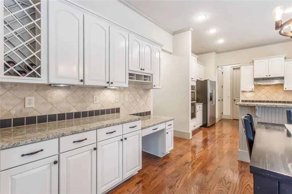 200 Fieldsborn Court, Atlanta, Georgia 30328, 4 Bedrooms Bedrooms, ,3 BathroomsBathrooms,Residential,Sold,200 Fieldsborn Court,6886998