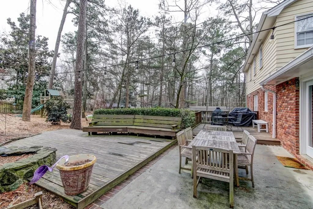 7115 Faunsworth Drive, Sandy Springs, Georgia 30328, 5 Bedrooms Bedrooms, ,3 BathroomsBathrooms,Residential,Sold,7115 Faunsworth Drive,5964724