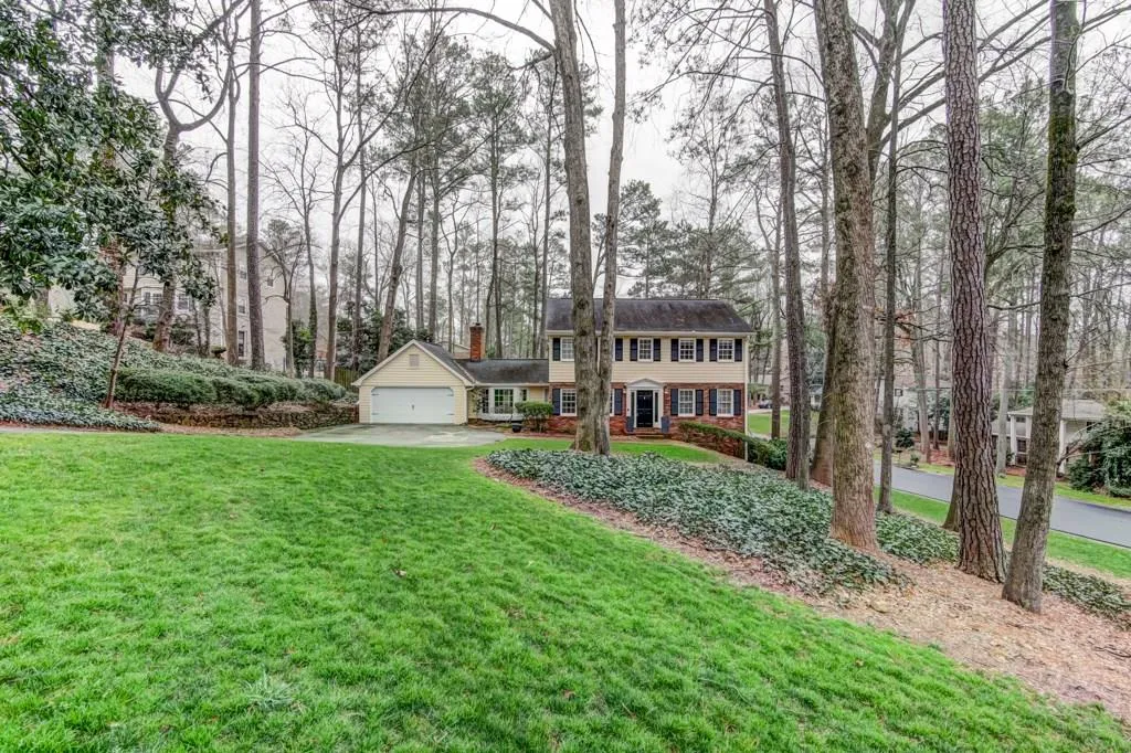 7115 Faunsworth Drive, Sandy Springs, Georgia 30328, 5 Bedrooms Bedrooms, ,3 BathroomsBathrooms,Residential,Sold,7115 Faunsworth Drive,5964724