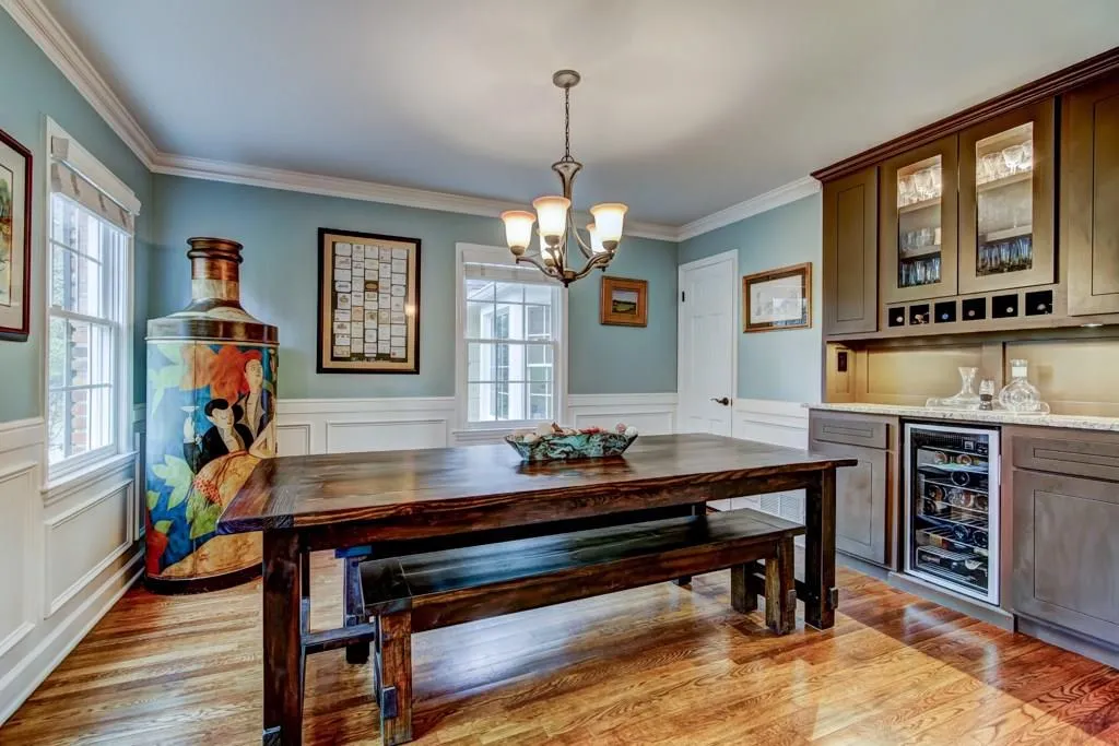 7115 Faunsworth Drive, Sandy Springs, Georgia 30328, 5 Bedrooms Bedrooms, ,3 BathroomsBathrooms,Residential,Sold,7115 Faunsworth Drive,5964724