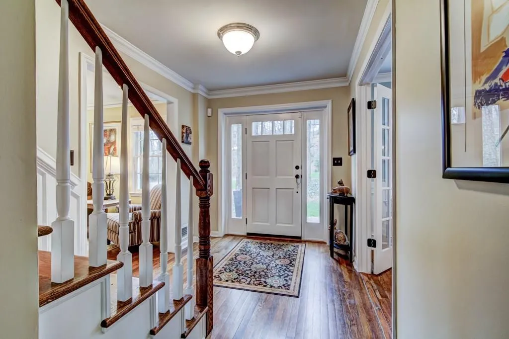 7115 Faunsworth Drive, Sandy Springs, Georgia 30328, 5 Bedrooms Bedrooms, ,3 BathroomsBathrooms,Residential,Sold,7115 Faunsworth Drive,5964724