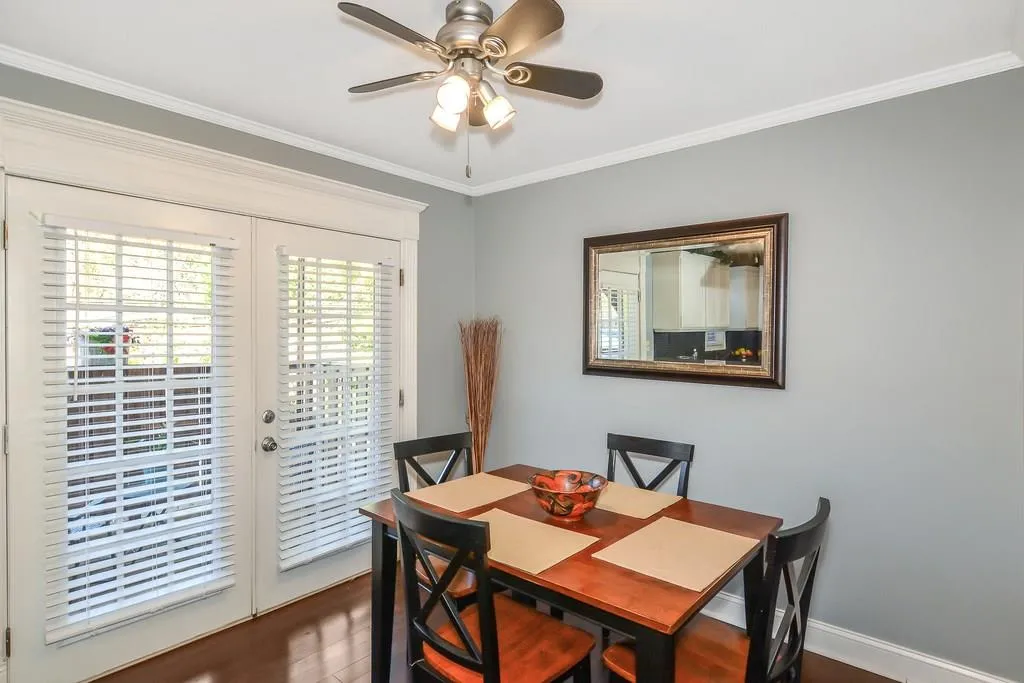 5663 Kingsport Drive, Atlanta, Georgia 30342, 2 Bedrooms Bedrooms, ,1 BathroomBathrooms,Residential,Sold,5663 Kingsport Drive,6123637