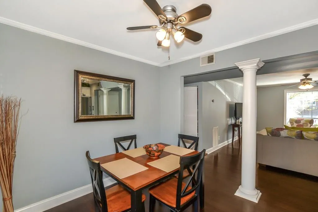 5663 Kingsport Drive, Atlanta, Georgia 30342, 2 Bedrooms Bedrooms, ,1 BathroomBathrooms,Residential,Sold,5663 Kingsport Drive,6123637