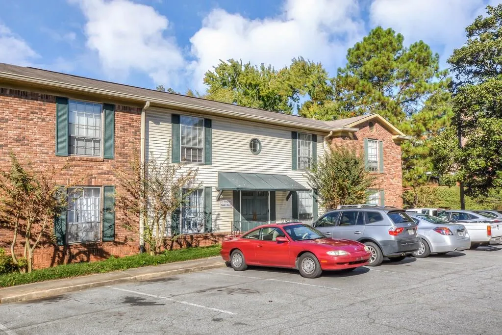 5663 Kingsport Drive, Atlanta, Georgia 30342, 2 Bedrooms Bedrooms, ,1 BathroomBathrooms,Residential,Sold,5663 Kingsport Drive,6123637