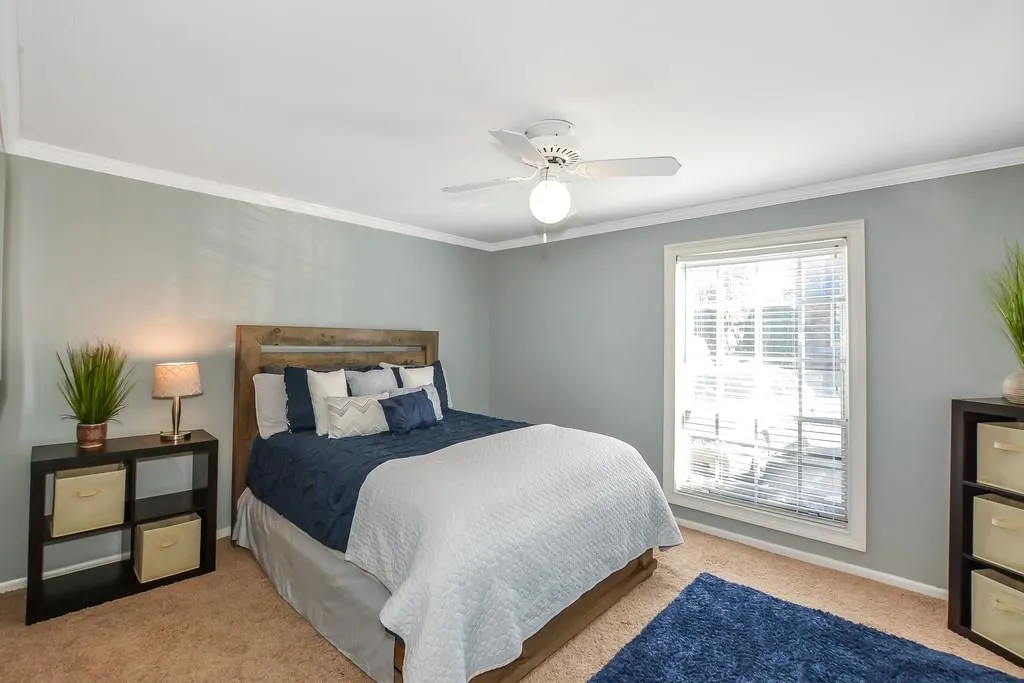 5663 Kingsport Drive, Atlanta, Georgia 30342, 2 Bedrooms Bedrooms, ,1 BathroomBathrooms,Residential,Sold,5663 Kingsport Drive,6123637