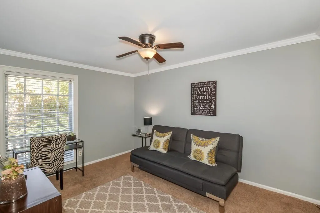 5663 Kingsport Drive, Atlanta, Georgia 30342, 2 Bedrooms Bedrooms, ,1 BathroomBathrooms,Residential,Sold,5663 Kingsport Drive,6123637
