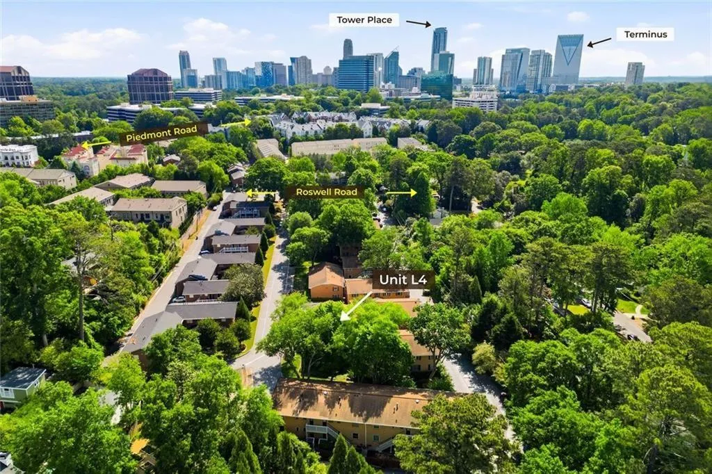 3510 Roswell Road Nw Unit L-4, Atlanta, Georgia 30305, 2 Bedrooms Bedrooms, 0 ,2 BathroomsBathrooms,Residential,For Sale,3510 Roswell Road Nw Unit L-4,7765222
