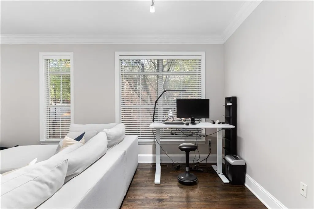 1187 Glenridge Place, Atlanta, Georgia 30342, 3 Bedrooms Bedrooms, ,2 BathroomsBathrooms,Residential,Sold,1187 Glenridge Place,7134135