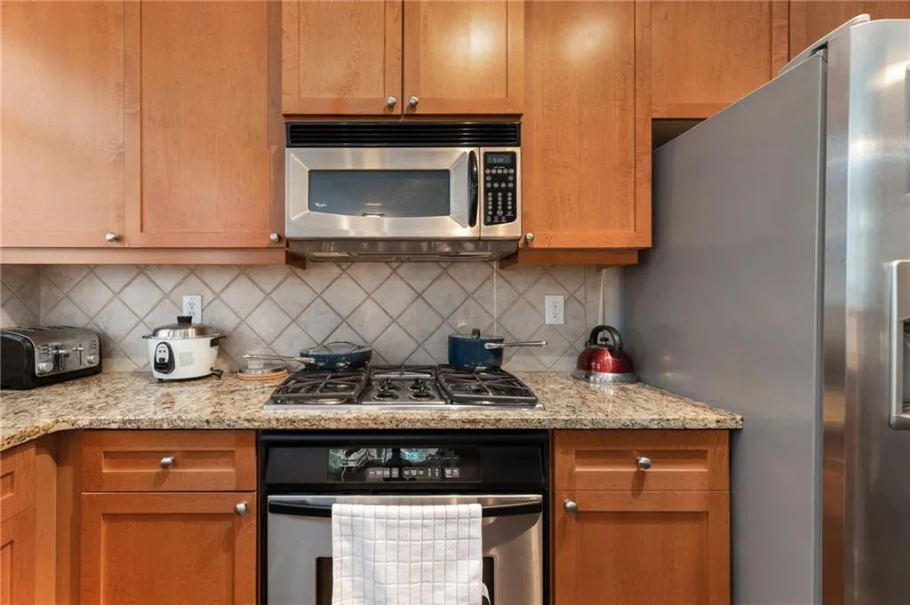 1187 Glenridge Place, Atlanta, Georgia 30342, 3 Bedrooms Bedrooms, ,2 BathroomsBathrooms,Residential,Sold,1187 Glenridge Place,7134135