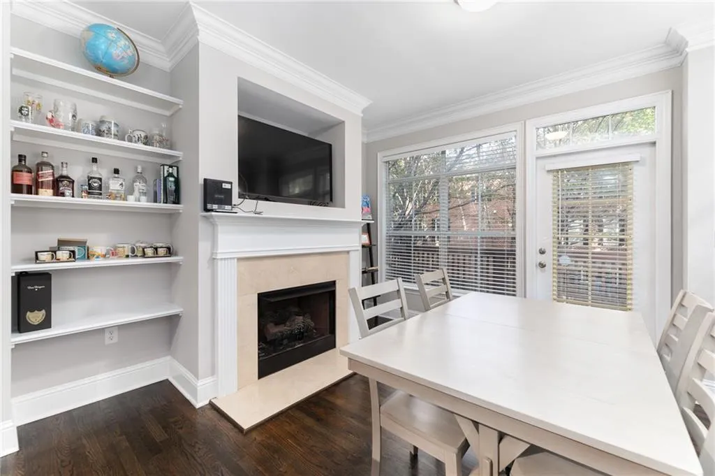 1187 Glenridge Place, Atlanta, Georgia 30342, 3 Bedrooms Bedrooms, ,2 BathroomsBathrooms,Residential,Sold,1187 Glenridge Place,7134135