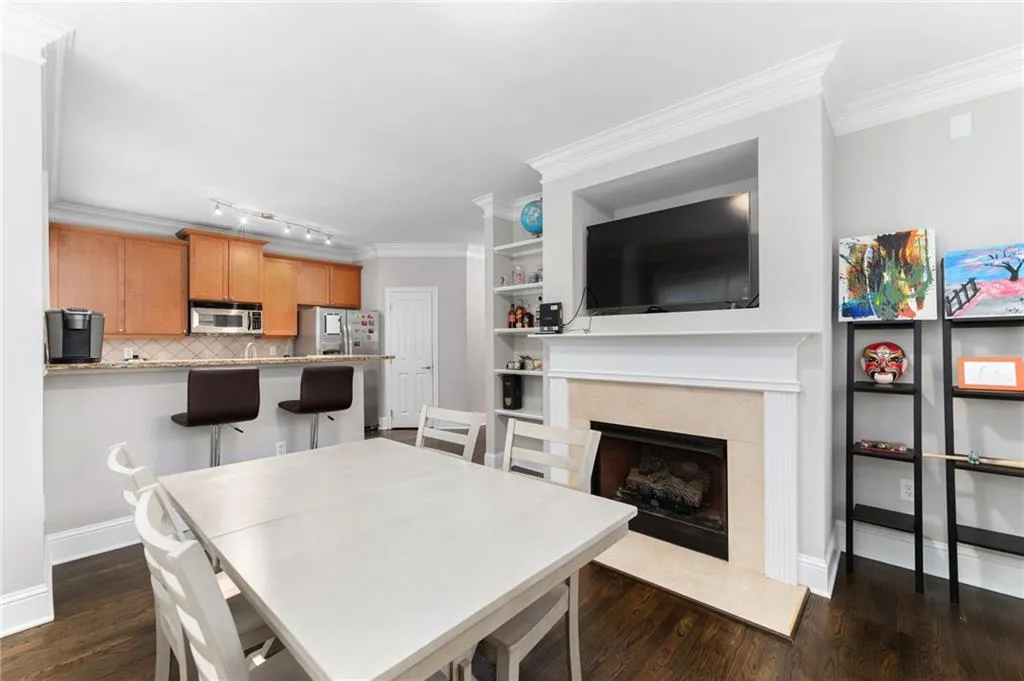 1187 Glenridge Place, Atlanta, Georgia 30342, 3 Bedrooms Bedrooms, ,2 BathroomsBathrooms,Residential,Sold,1187 Glenridge Place,7134135