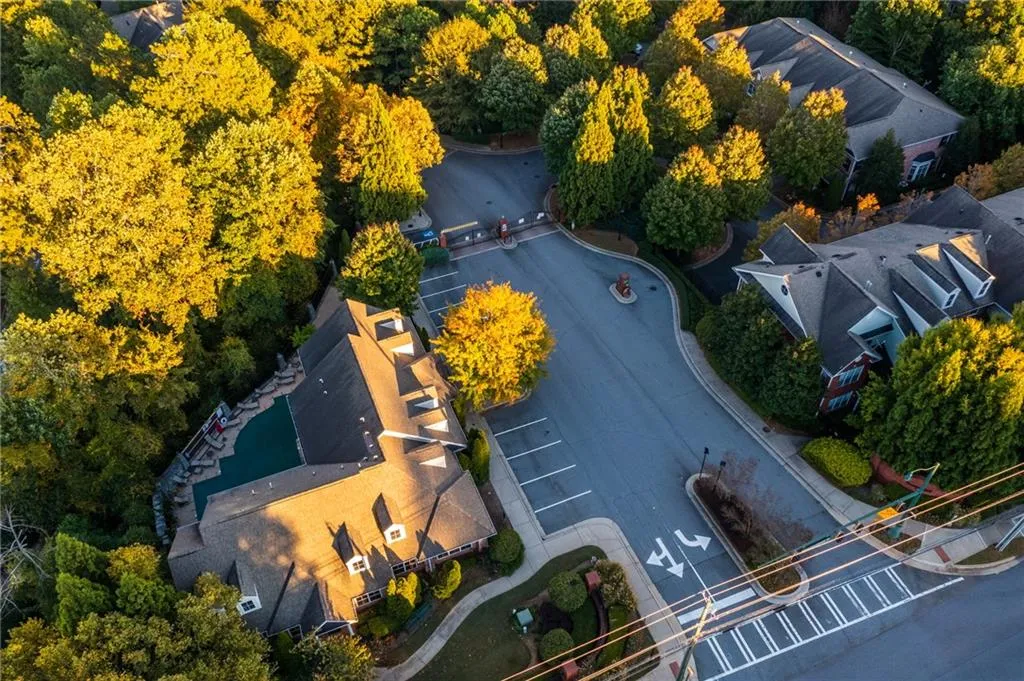 1187 Glenridge Place, Atlanta, Georgia 30342, 3 Bedrooms Bedrooms, ,2 BathroomsBathrooms,Residential,Sold,1187 Glenridge Place,7134135