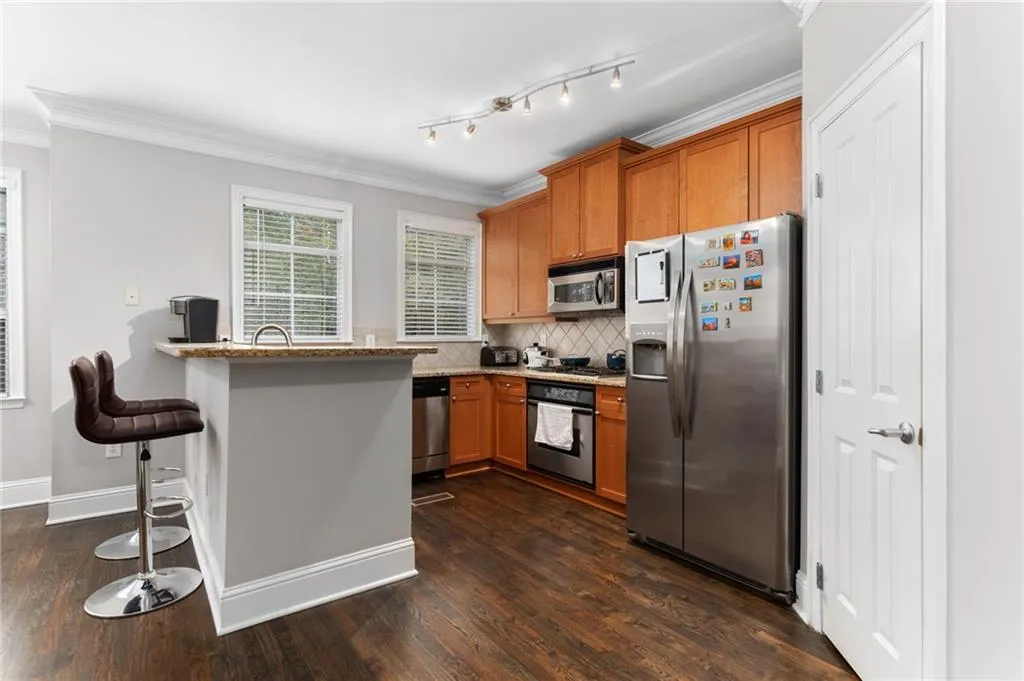 1187 Glenridge Place, Atlanta, Georgia 30342, 3 Bedrooms Bedrooms, ,2 BathroomsBathrooms,Residential,Sold,1187 Glenridge Place,7134135