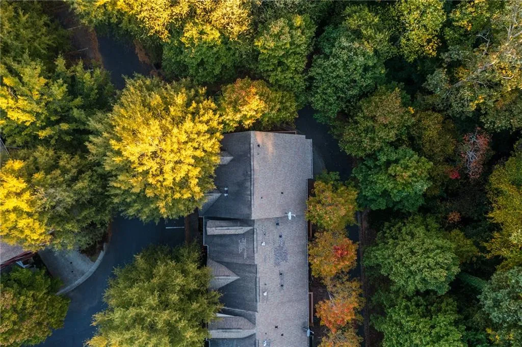 1187 Glenridge Place, Atlanta, Georgia 30342, 3 Bedrooms Bedrooms, ,2 BathroomsBathrooms,Residential,Sold,1187 Glenridge Place,7134135