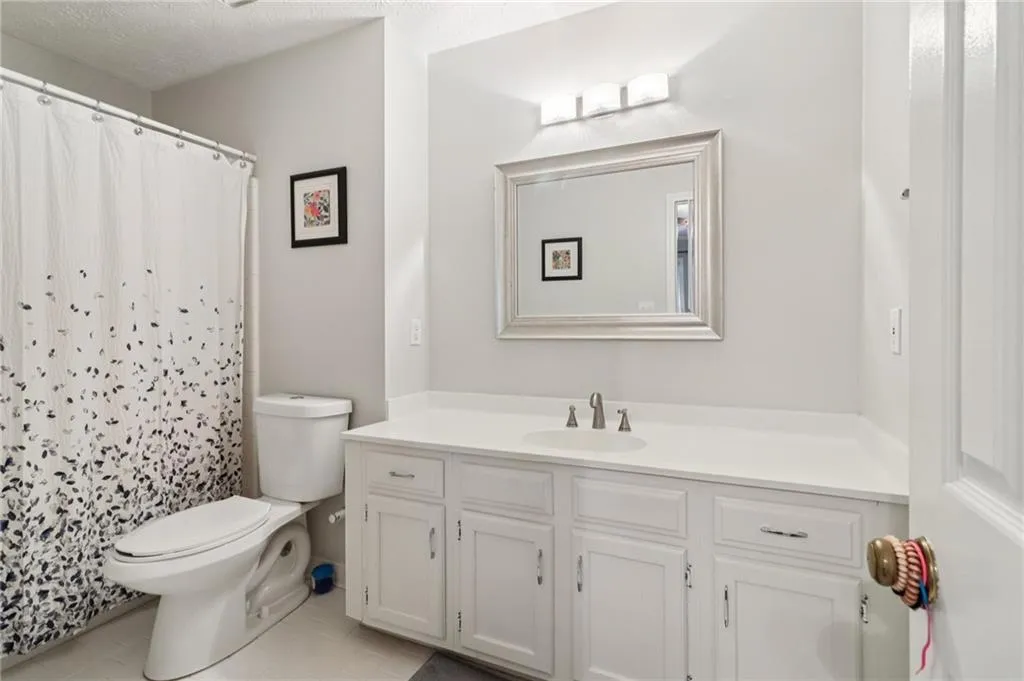 7905 Briar Villa Place, Sandy Springs, Georgia 30350, 2 Bedrooms Bedrooms, ,2 BathroomsBathrooms,Residential,For Sale,7905 Briar Villa Place,7625673