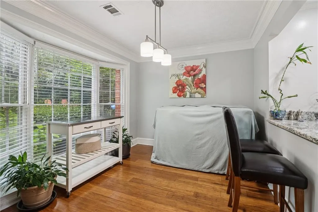 7905 Briar Villa Place, Sandy Springs, Georgia 30350, 2 Bedrooms Bedrooms, ,2 BathroomsBathrooms,Residential,For Sale,7905 Briar Villa Place,7625673