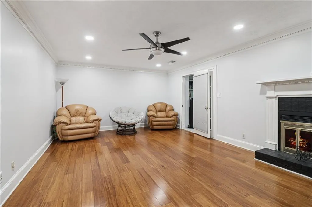 7905 Briar Villa Place, Sandy Springs, Georgia 30350, 2 Bedrooms Bedrooms, ,2 BathroomsBathrooms,Residential,For Sale,7905 Briar Villa Place,7625673