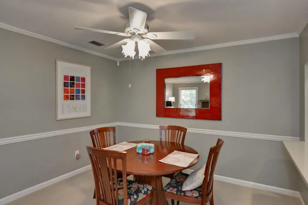 312 Hollyfax Circle Unit 312, Sandy Springs, Georgia 30328, 2 Bedrooms Bedrooms, ,2 BathroomsBathrooms,Residential,Sold,312 Hollyfax Circle Unit 312,5747351