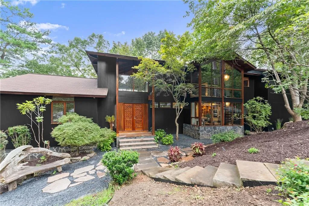 85 Grogans Landing, Atlanta, Georgia 30350, 6 Bedrooms Bedrooms, ,4 BathroomsBathrooms,Residential,For Sale,85 Grogans Landing,7640986