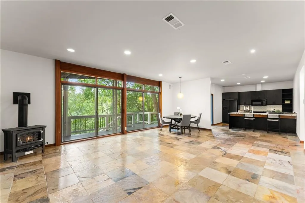 85 Grogans Landing, Atlanta, Georgia 30350, 6 Bedrooms Bedrooms, ,4 BathroomsBathrooms,Residential,For Sale,85 Grogans Landing,7640986