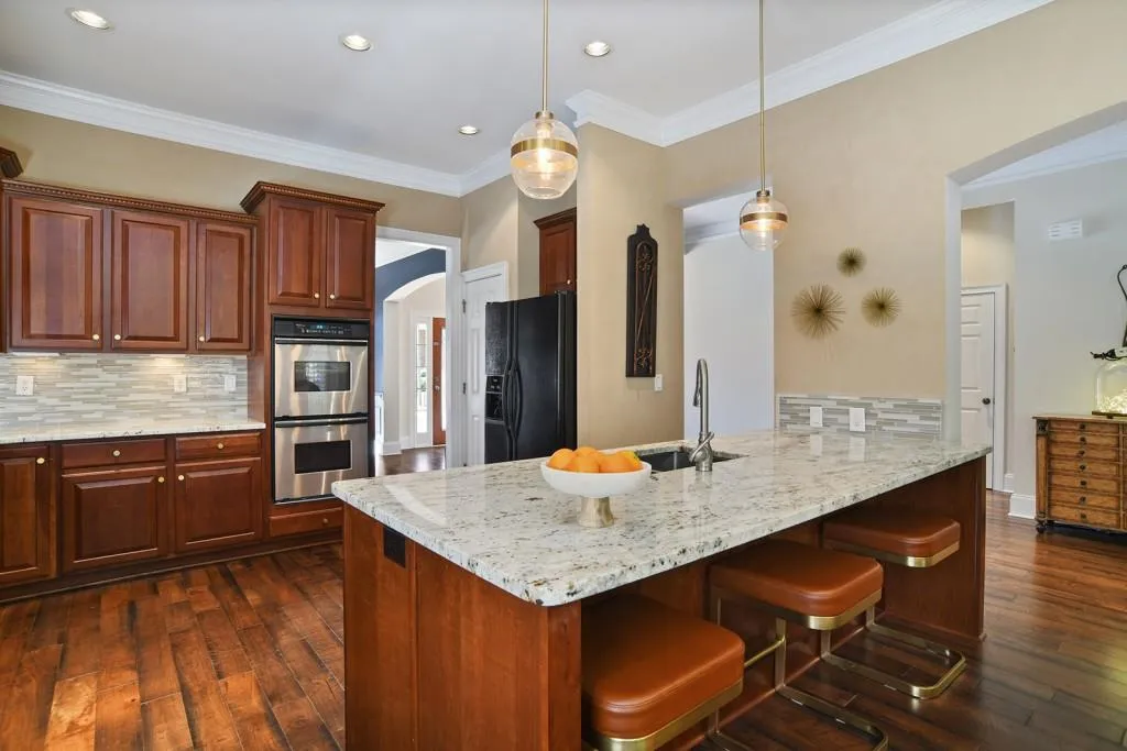 215 Wembley Circle, Atlanta, Georgia 30328, 5 Bedrooms Bedrooms, ,4 BathroomsBathrooms,Residential,Sold,215 Wembley Circle,6527274