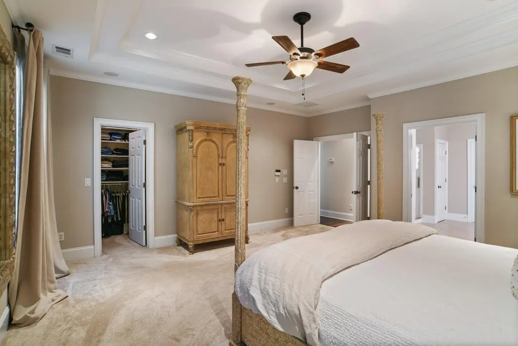 215 Wembley Circle, Atlanta, Georgia 30328, 5 Bedrooms Bedrooms, ,4 BathroomsBathrooms,Residential,Sold,215 Wembley Circle,6527274