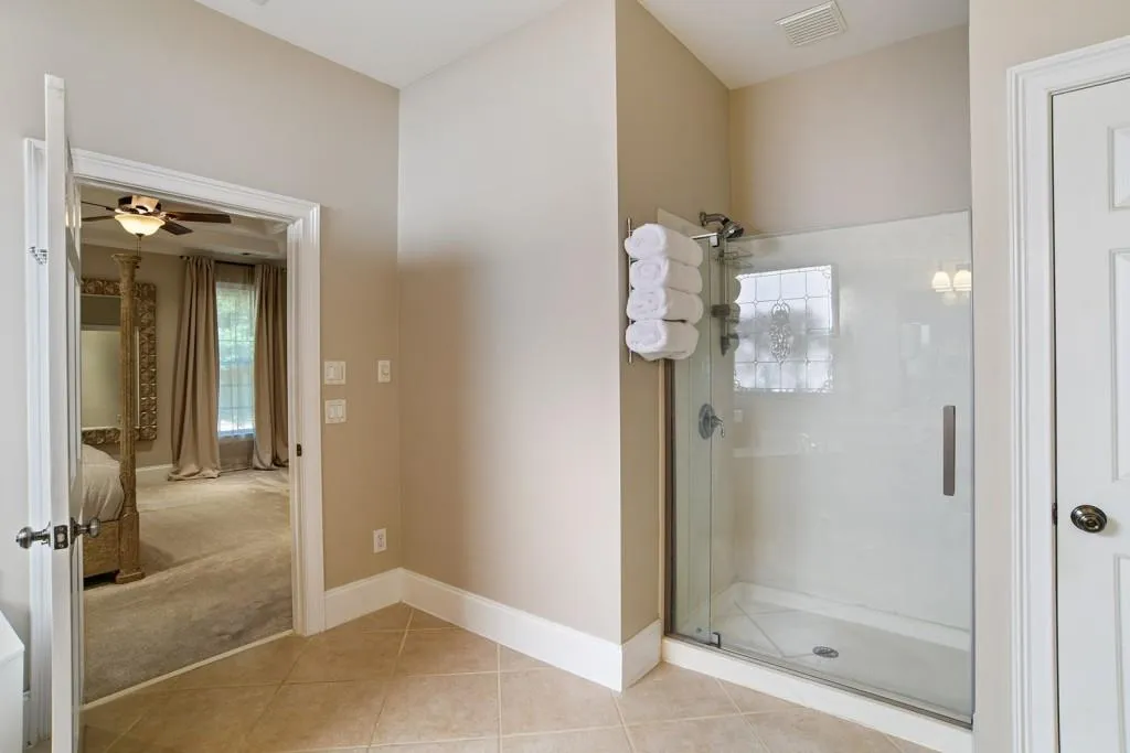 215 Wembley Circle, Atlanta, Georgia 30328, 5 Bedrooms Bedrooms, ,4 BathroomsBathrooms,Residential,Sold,215 Wembley Circle,6527274