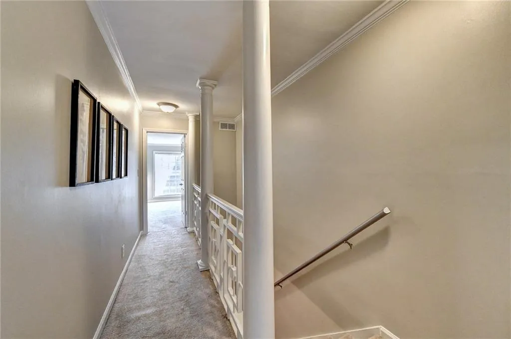 5590 Chemin De Vie, Atlanta, Georgia 30342, 2 Bedrooms Bedrooms, ,2 BathroomsBathrooms,Residential,Sold,5590 Chemin De Vie,7010097