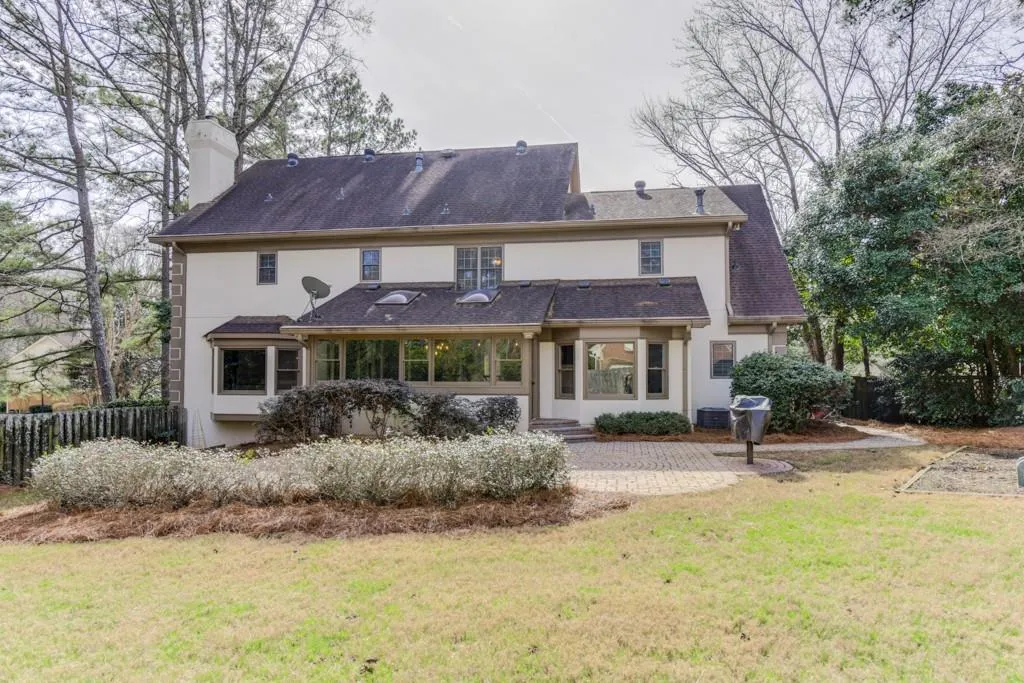 105 Breakwater Circle, Sandy Springs, Georgia 30328, 4 Bedrooms Bedrooms, ,4 BathroomsBathrooms,Residential,Sold,105 Breakwater Circle,6128791