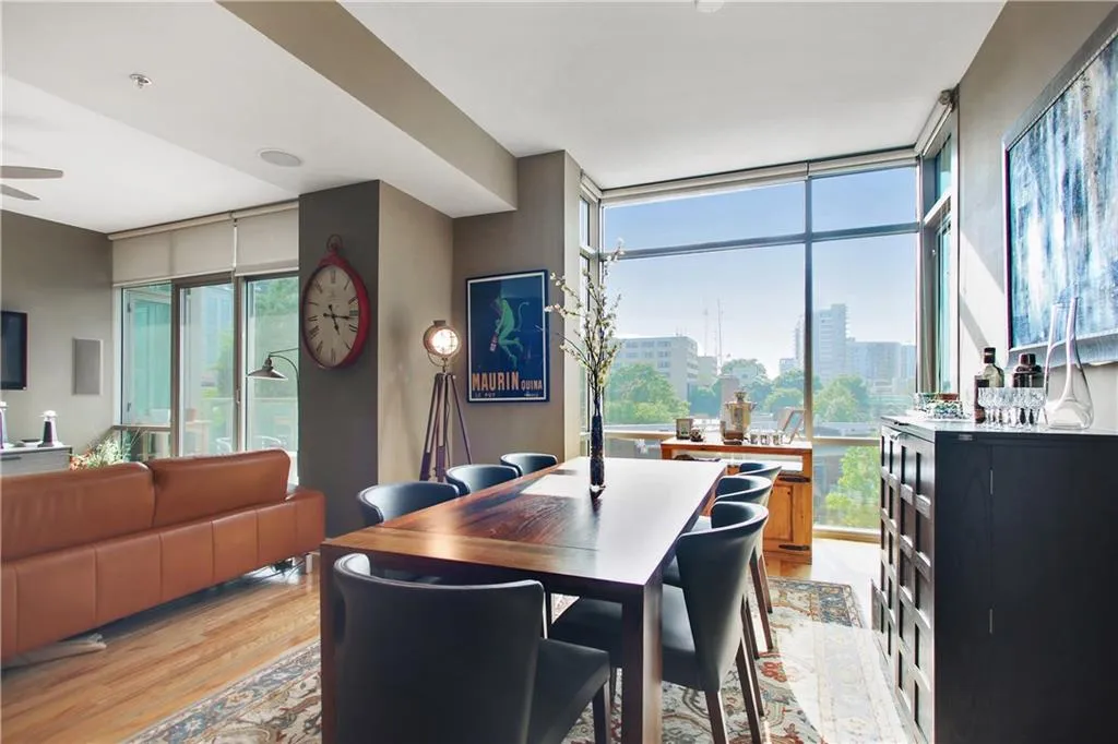 905 Juniper Street Ne Unit 512, Atlanta, Georgia 30309, 3 Bedrooms Bedrooms, ,3 BathroomsBathrooms,Residential,Sold,905 Juniper Street Ne Unit 512,5684571