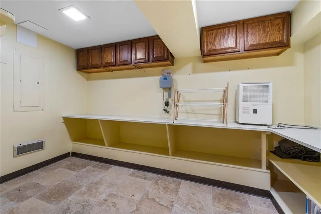 2917 Rockingham Drive Nw, Atlanta, Georgia 30327, 4 Bedrooms Bedrooms, ,4 BathroomsBathrooms,Residential,For Sale,2917 Rockingham Drive Nw,7599284