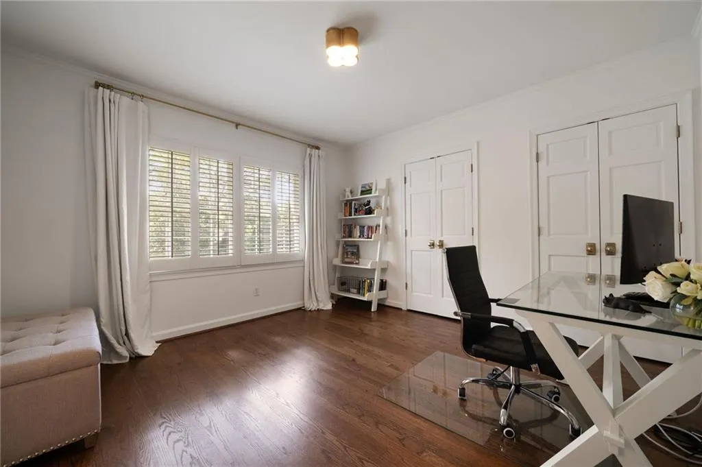505 Hillside Drive Nw, Atlanta, Georgia 30342, 4 Bedrooms Bedrooms, ,4 BathroomsBathrooms,Residential,For Sale,505 Hillside Drive Nw,7611954