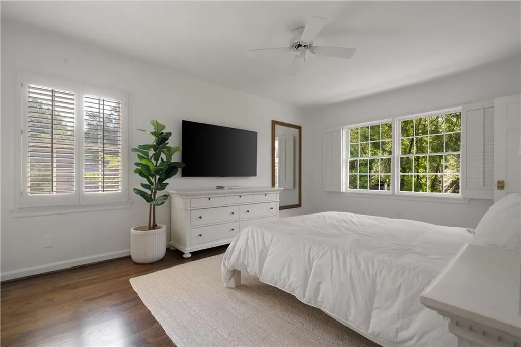 505 Hillside Drive Nw, Atlanta, Georgia 30342, 4 Bedrooms Bedrooms, ,4 BathroomsBathrooms,Residential,For Sale,505 Hillside Drive Nw,7611954