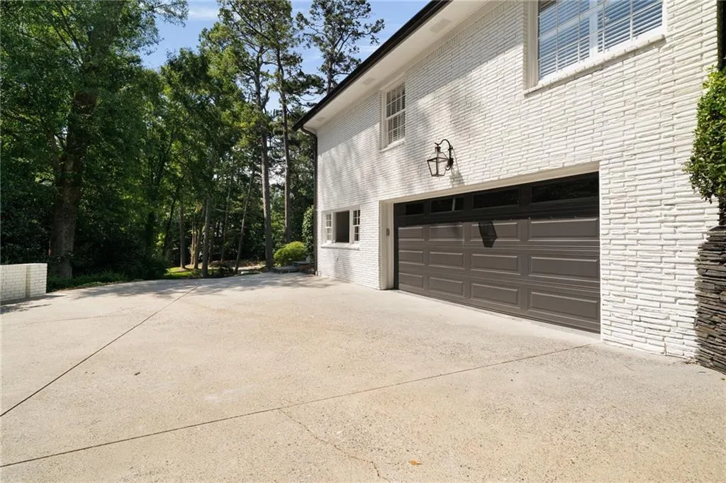 505 Hillside Drive Nw, Atlanta, Georgia 30342, 4 Bedrooms Bedrooms, ,4 BathroomsBathrooms,Residential,For Sale,505 Hillside Drive Nw,7611954