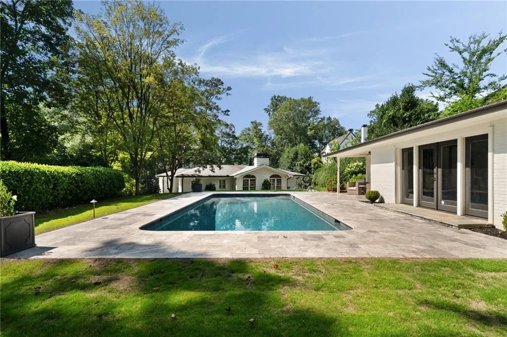505 Hillside Drive Nw, Atlanta, Georgia 30342, 4 Bedrooms Bedrooms, ,4 BathroomsBathrooms,Residential,For Sale,505 Hillside Drive Nw,7611954